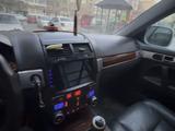 Volkswagen Touareg 2003 года за 4 000 000 тг. в Шымкент – фото 5