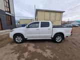 Toyota Hilux 2014 года за 13 500 000 тг. в Актобе