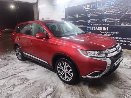 Mitsubishi Outlander 2018 года за 11 200 000 тг. в Усть-Каменогорск – фото 2