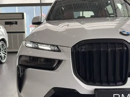 BMW X7 XDrive 40i 2025 года за 89 166 941 тг. в Караганда – фото 2