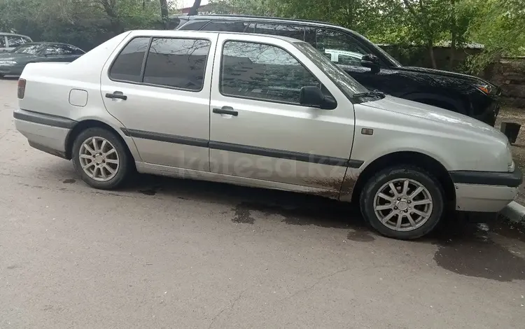 Volkswagen Vento 1993 года за 2 100 000 тг. в Уральск