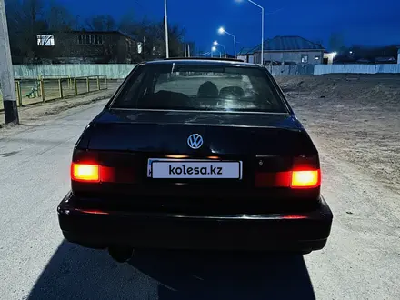 Volkswagen Vento 1996 года за 950 000 тг. в Кызылорда – фото 5