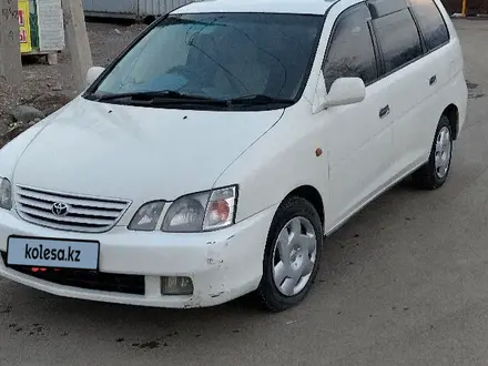 Toyota Gaia 1998 года за 3 300 000 тг. в Алматы