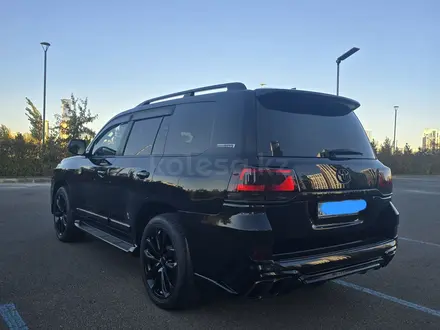 Toyota Land Cruiser 2018 года за 39 000 000 тг. в Астана – фото 3