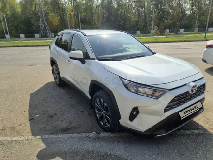 Toyota RAV4 2025 года за 19 500 000 тг. в Усть-Каменогорск
