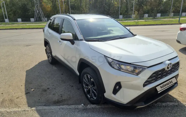 Toyota RAV4 2025 года за 19 500 000 тг. в Усть-Каменогорск