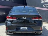 Hyundai Sonata 2018 года за 10 750 000 тг. в Актобе – фото 4