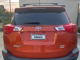 Toyota RAV4 2015 года за 7 500 000 тг. в Атырау – фото 4