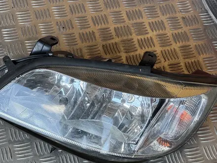 Передняя Фара Opel Zafira A за 2 777 тг. в Актобе – фото 2