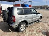 Chevrolet Niva 2014 года за 3 400 000 тг. в Уральск – фото 3