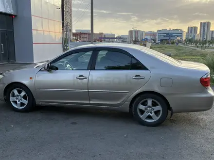 Toyota Camry 2004 года за 4 750 000 тг. в Астана