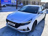 Hyundai Elantra 2021 года за 9 500 000 тг. в Караганда – фото 2