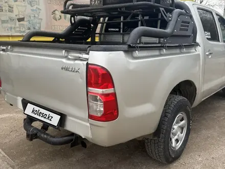 Toyota Hilux 2012 года за 7 200 000 тг. в Уральск – фото 4