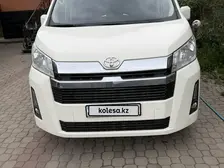 Toyota HiAce, 2023