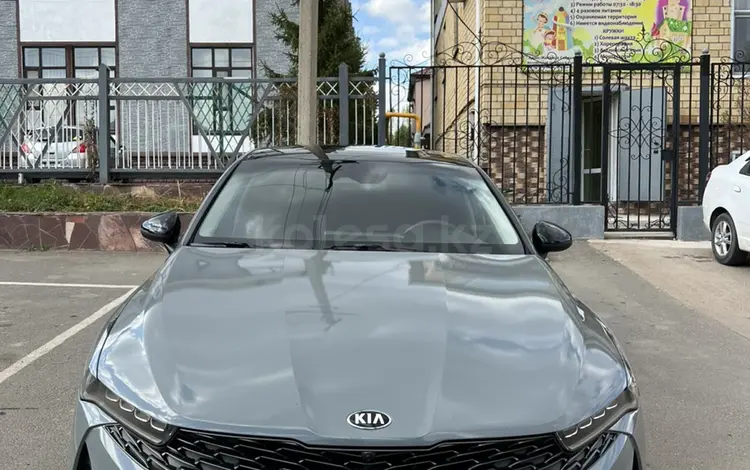 Kia K5 2021 года за 11 600 000 тг. в Астана