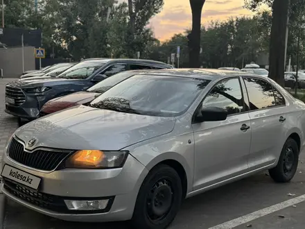 Skoda Rapid 2013 года за 3 650 000 тг. в Алматы – фото 2