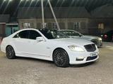 Mercedes-Benz S 63 AMG 2007 годаfor12 500 000 тг. в Алматы – фото 2