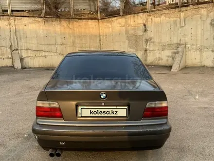 BMW 320 1992 года за 1 200 000 тг. в Алматы – фото 3