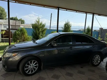 Toyota Camry 2010 года за 7 500 000 тг. в Тараз – фото 2