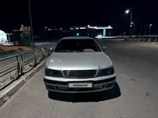 Nissan Maxima, 1995