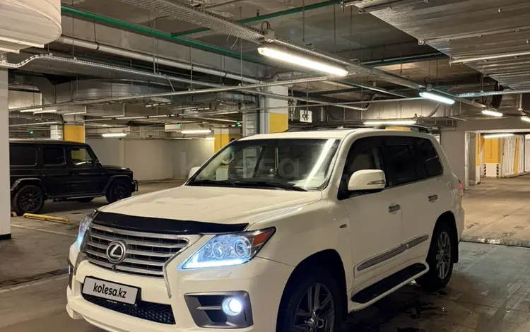 Lexus LX 570 2010 годаfor19 500 000 тг. в Алматы