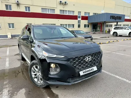 Hyundai Santa Fe 2019 года за 11 000 000 тг. в Астана – фото 2