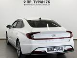Hyundai Sonata 2020 года за 10 350 000 тг. в Астана – фото 2