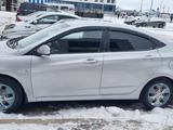 Hyundai Solaris 2015 года за 5 000 000 тг. в Уральск – фото 4