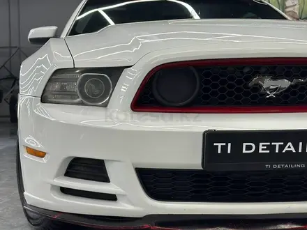 Ford Mustang 2014 года за 15 500 000 тг. в Семей – фото 5