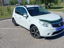 Renault Sandero, 2013