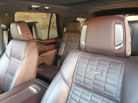 Cadillac Escalade 2021 года за 52 000 000 тг. в Алматы – фото 19
