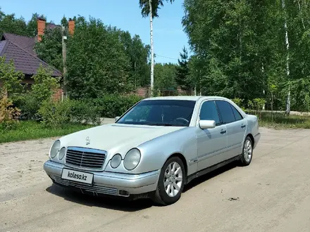 Mercedes-Benz E 220 1998 года за 1 600 000 тг. в Астана – фото 6