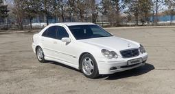 Mercedes-Benz C 200 2000 года за 3 600 000 тг. в Усть-Каменогорск – фото 4