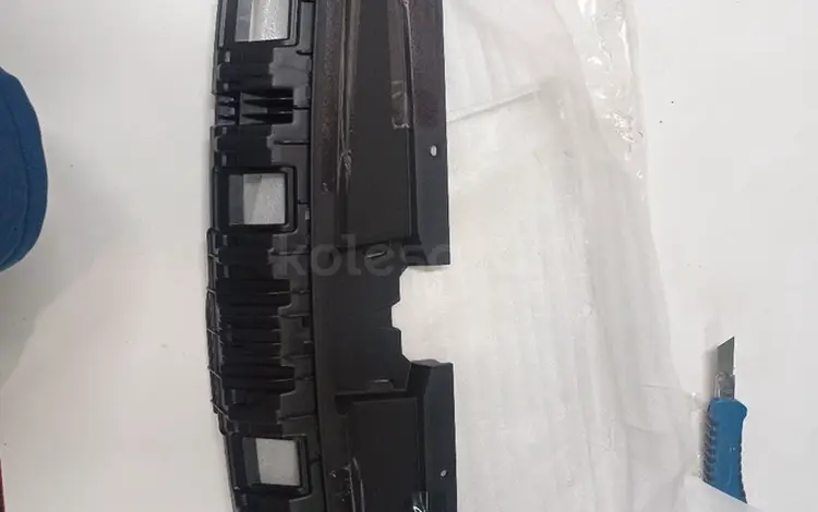 Киа Серота накладка радиатора за 5 500 тг. в Астана