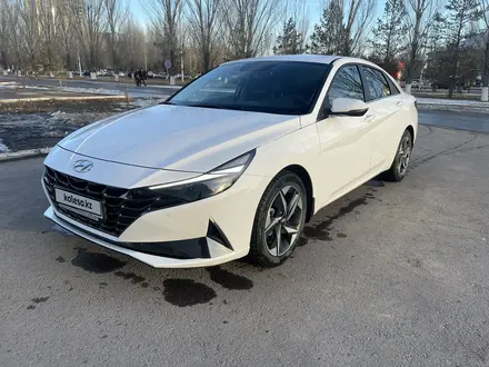Hyundai Elantra 2020 года за 12 200 000 тг. в Астана