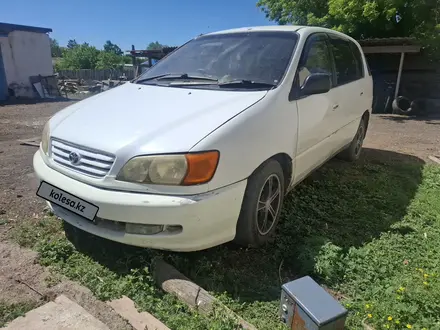 Toyota Ipsum 1997 года за 3 000 000 тг. в Астана
