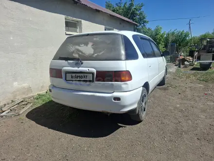 Toyota Ipsum 1997 года за 3 000 000 тг. в Астана – фото 5