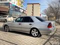 Mercedes-Benz C 240 1998 года за 3 600 000 тг. в Бейнеу – фото 5