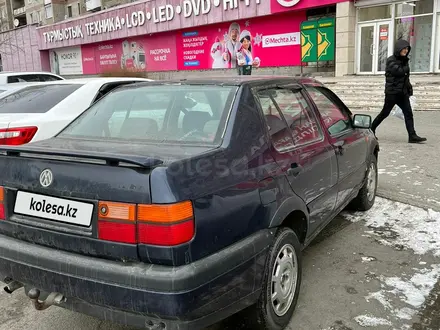 Volkswagen Vento 1993 года за 290 000 тг. в Семей – фото 5