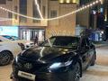 Toyota Camry 2021 года за 15 700 000 тг. в Шымкент