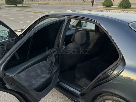 Mercedes-Benz E 320 2001 года за 2 950 000 тг. в Алматы – фото 12