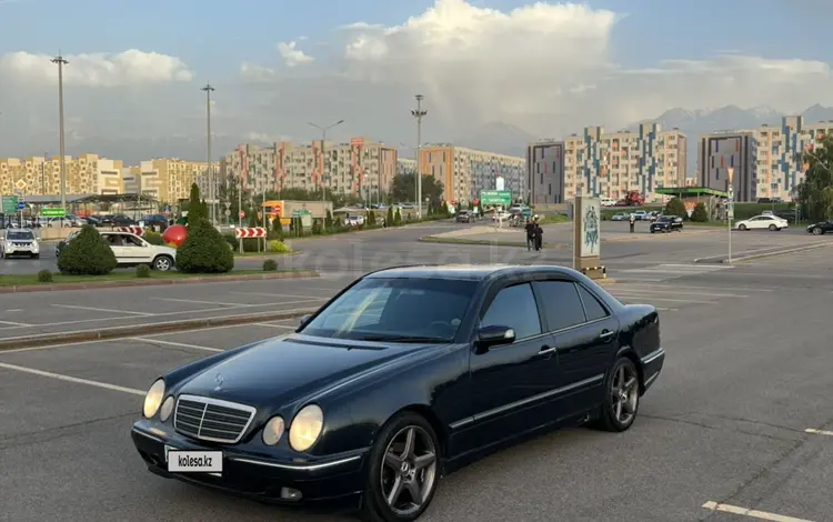 Mercedes-Benz E 320 2001 года за 2 950 000 тг. в Алматы