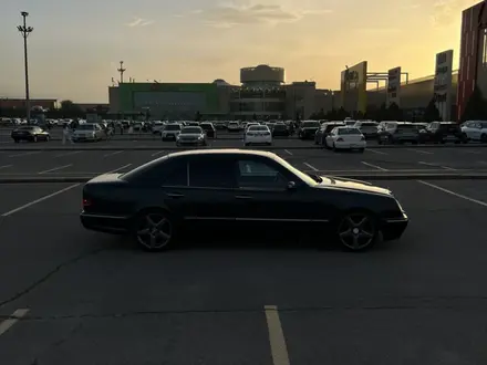 Mercedes-Benz E 320 2001 года за 2 950 000 тг. в Алматы – фото 7