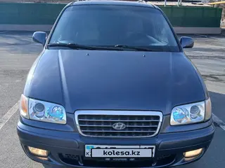 Хендай Trajet, 2000