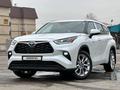 Toyota Highlander 2022 года за 30 000 000 тг. в Алматы