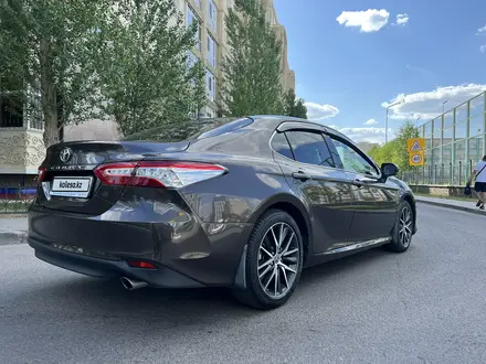 Toyota Camry 2021 года за 16 900 000 тг. в Экибастуз – фото 4