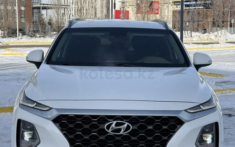 Hyundai Santa Fe 2019 года за 12 700 000 тг. в Актобе