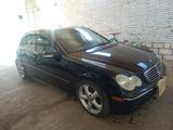 Mercedes-Benz C 230 2003 года за 3 800 000 тг. в Актобе – фото 3