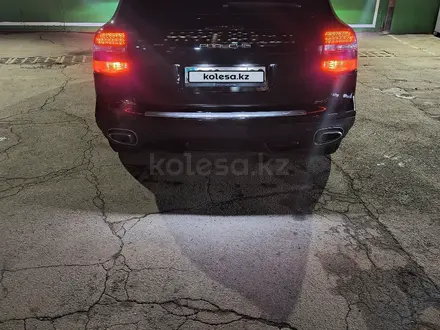Porsche Cayenne 2008 года за 6 500 000 тг. в Алматы – фото 9