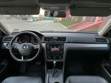 Volkswagen Passat 2018 года за 6 600 000 тг. в Актобе – фото 10
